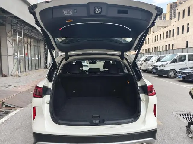 Infiniti Infiniti QX50 2.0T two-wheel drive fashion version
