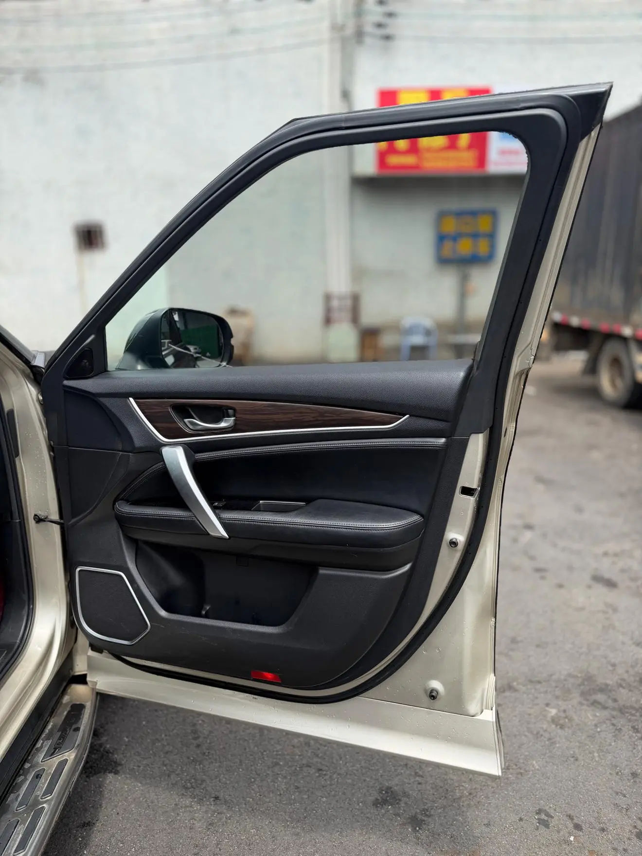 Honda Honda UR-V 240TURBO two-wheel drive classic version Country V