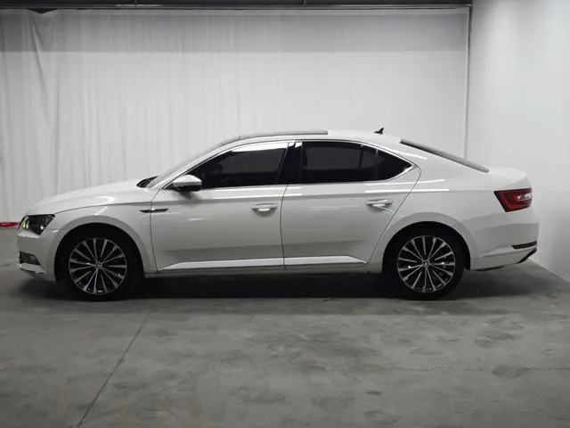 Skoda Speed pie ZI330 DSG Comfort Edition Country VI