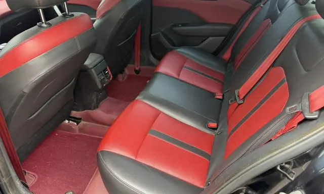 Dongfeng Fengshen Yi Hyun 230T automatic wind chasing version