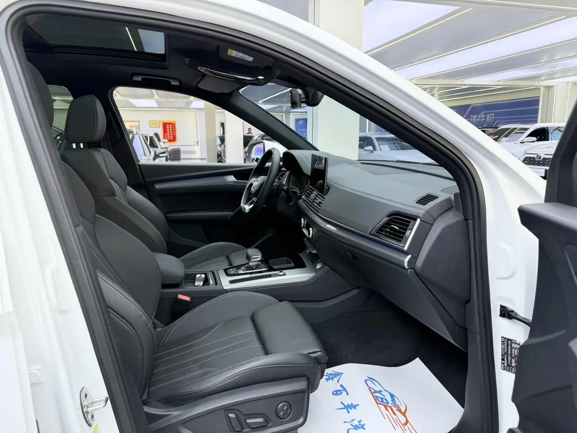 Audi Audi Q5L Sportback Facelift 40 TFSI fashion type