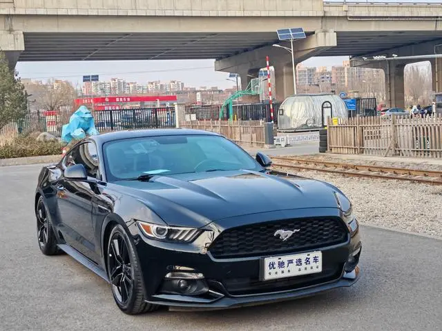Ford Mustang 2.3T Performance Version