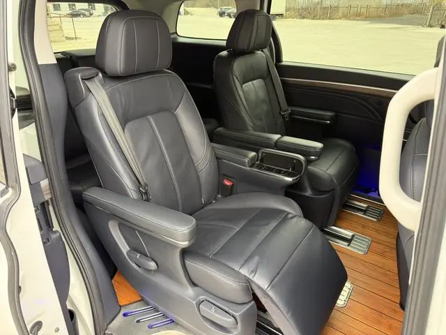 GAC Trumpchi M8 Lingxiu Series 390T Premium Welfare Edition