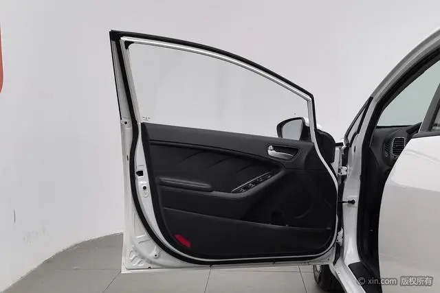 Kia Kia K3 1.6L manual GL