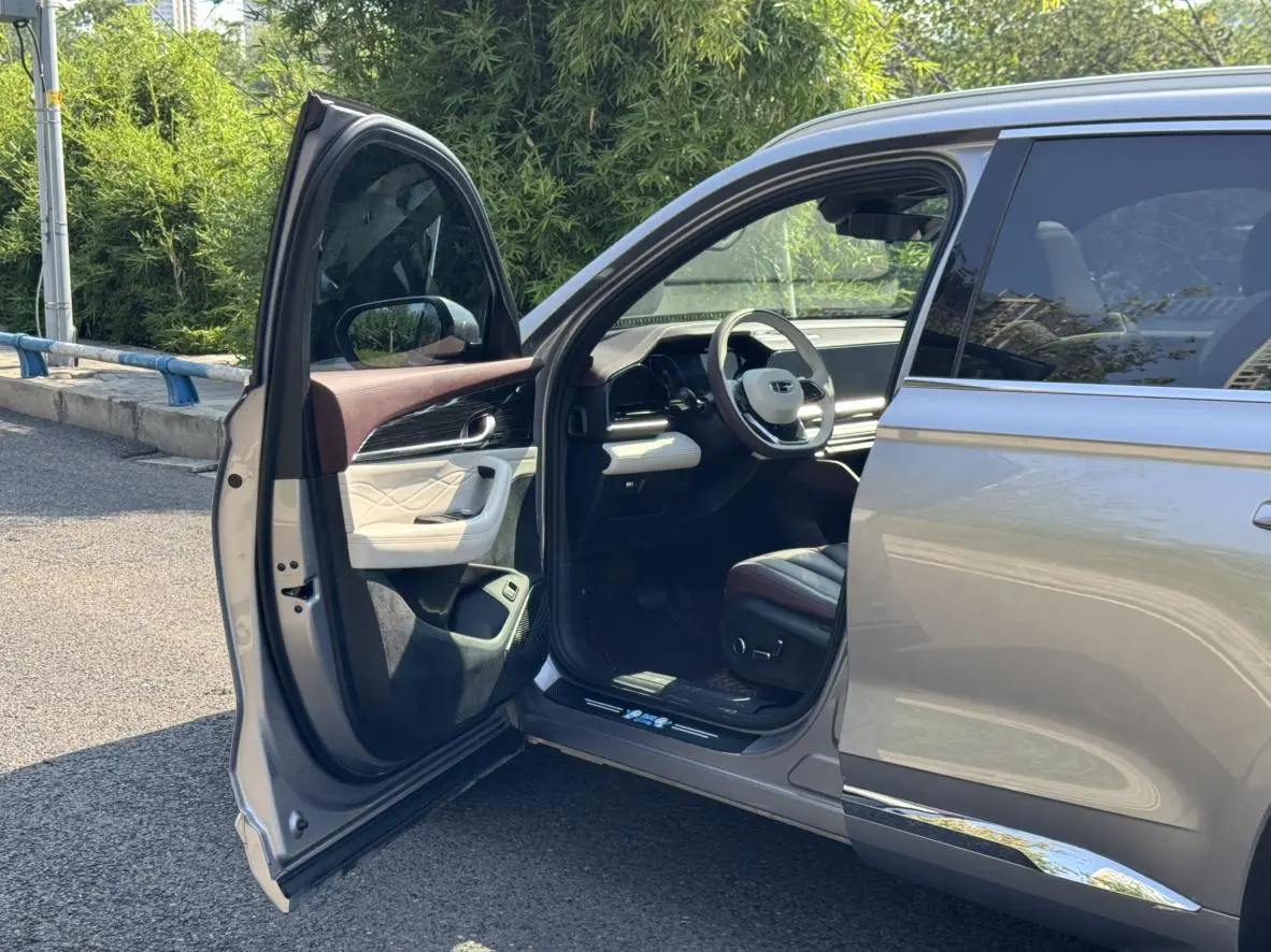 Geely Xingyue L 2.0TD DCT EVO two-wheel drive premium type