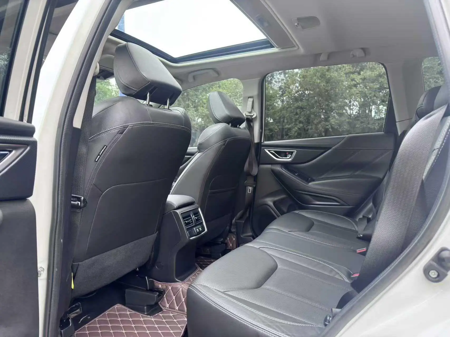 Subaru FORESTER Forester 2.0i Deluxe Edition