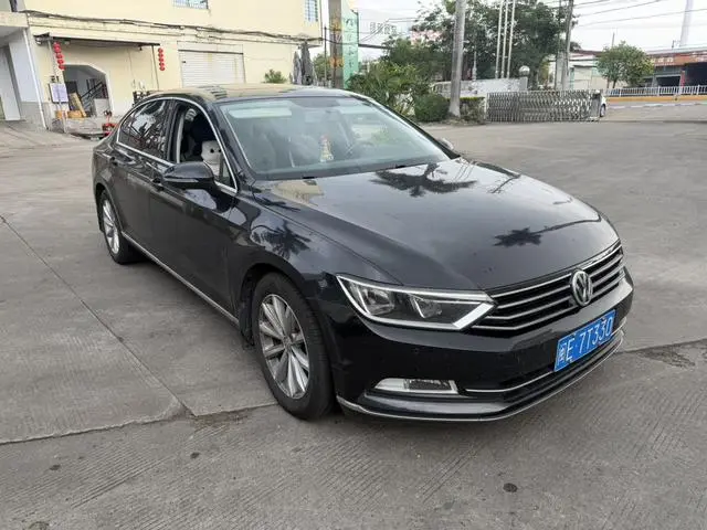 Volkswagen Magotan 280TSI DSG leading country V