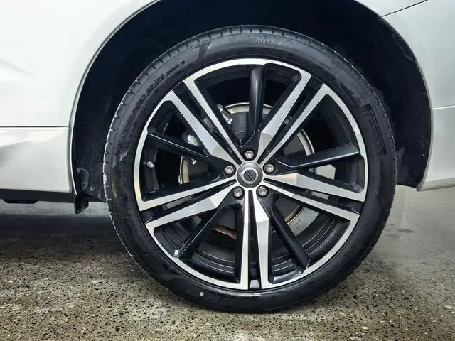 Volvo Volvo XC60 PHEV T8 E-drive hybrid Zhiyuan Sports Edition