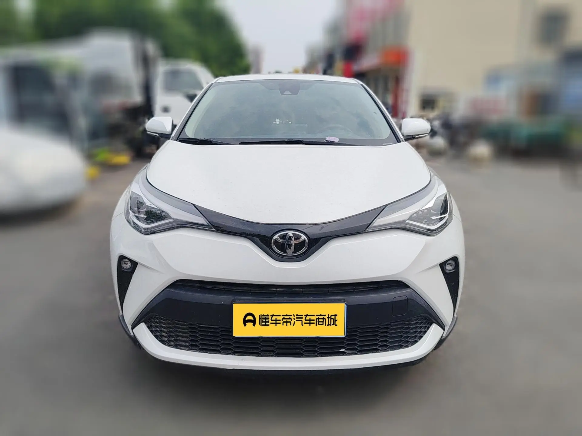 TOYOTA Toyota C-HR 2.0L Deluxe Edition