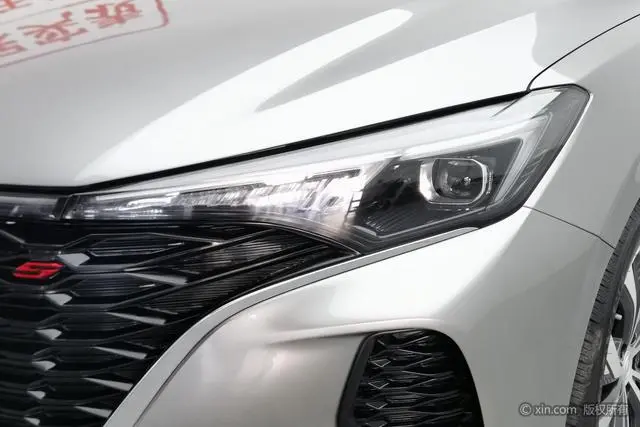 Changan Yidong PLUS Blue Whale NE 1.4T GDI DCT Flagship