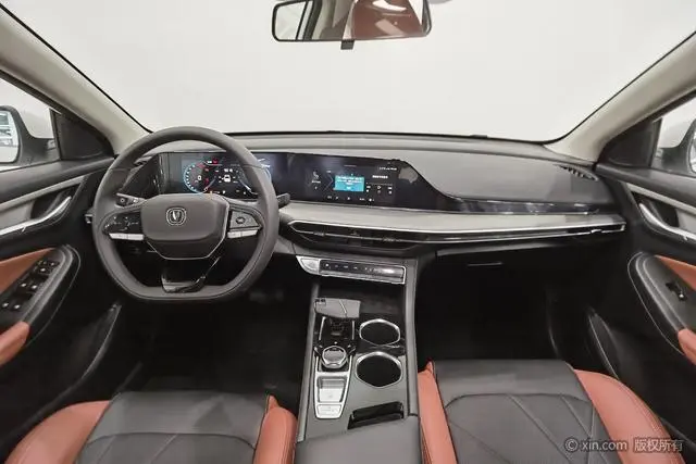 Changan Yidong PLUS 1.4T DCT High Energy Version
