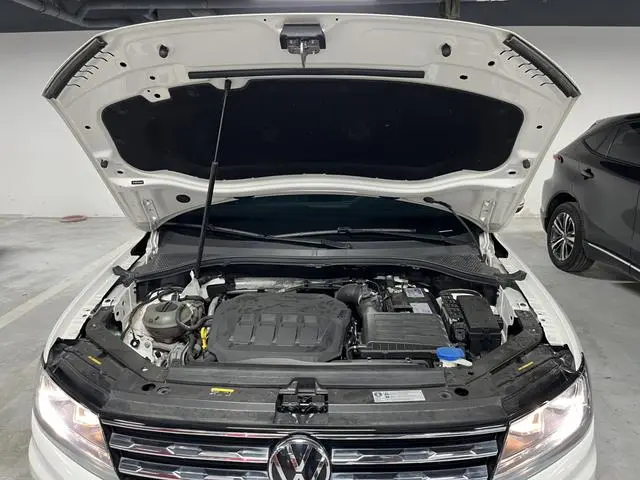 Volkswagen Tiguan L 330TSI automatic two-wheel drive Smart edition