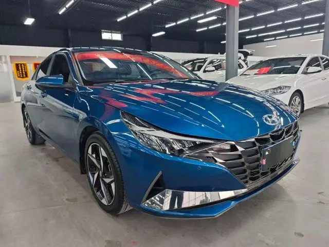 Hyundai Elantra 1.5L CVT LUX Premium Edition