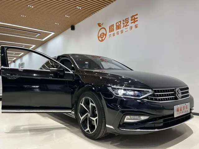 Volkswagen Magotan 2 million commemorative edition 330TSI DSG leading model