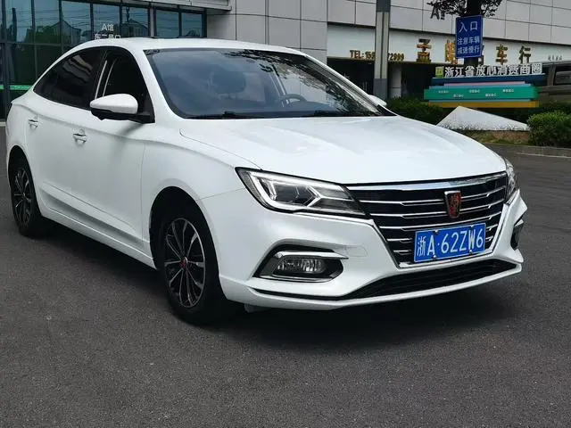 Roewe Roewe i5 1.5L automatic 4G Interconnection Linghao Ultimate Edition