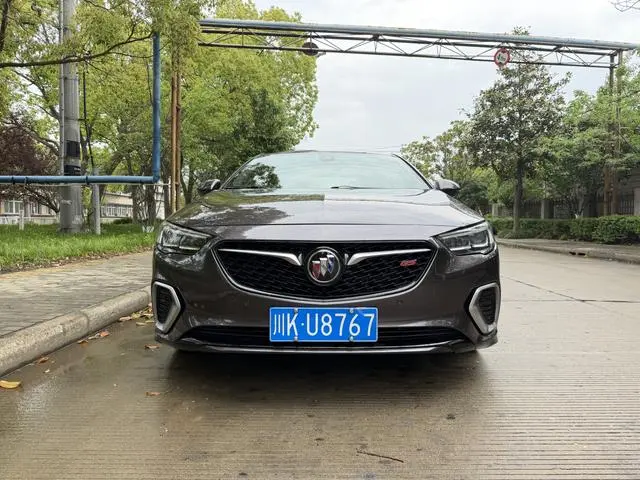 Buick Regal GS 28T Premium type