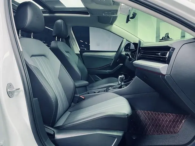 Volkswagen Sagitar Facelift Two 300TSI DSG Beyond Edition