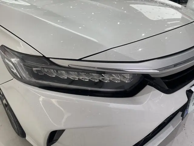 Honda Yingshipai Rui*Hybrid 2.0L Jingya Version