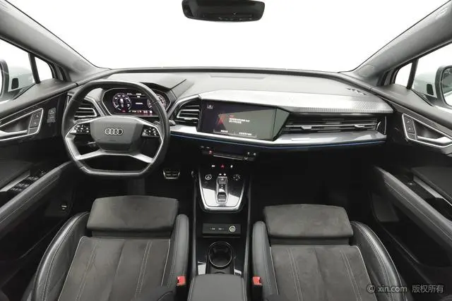 Audi Audi Q4 e-tron 50 e-tron quattro Creation Edition