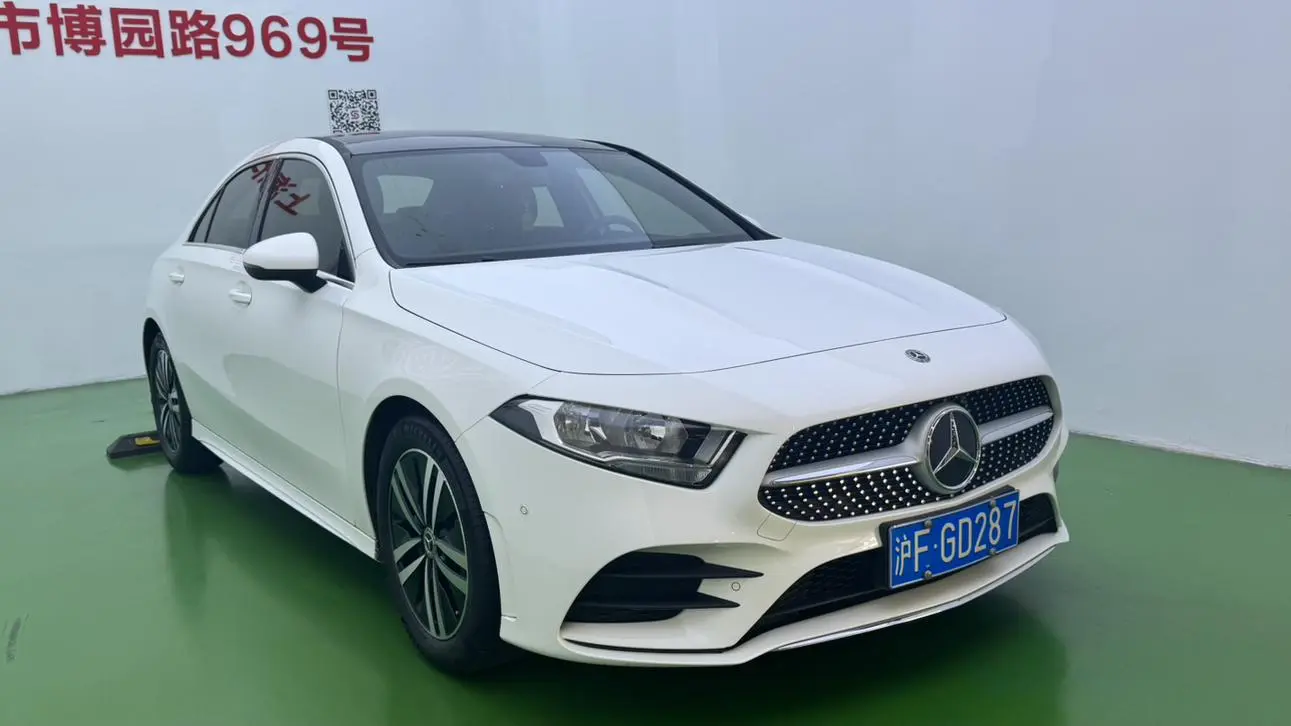 Mercedes-Benz Mercedes-Benz A-class A 180 L sports sedan