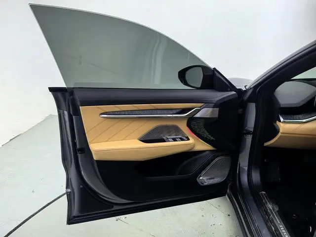 ZEEKR ZEEKR 001 ME version 100kWh four-wheel drive