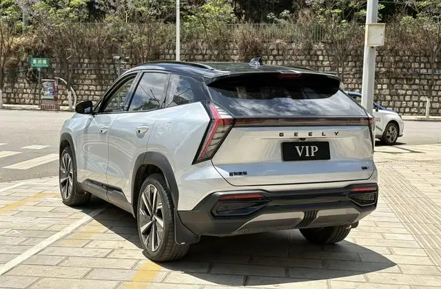 Geely Boyue L 1.5TD DCT Premium Type