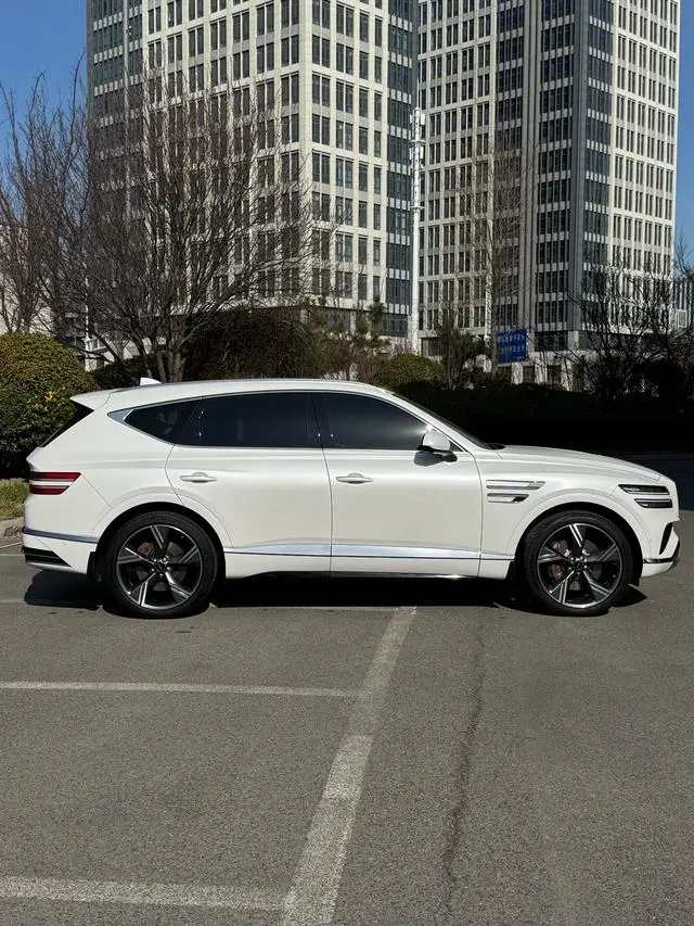 GENESIS Genisys GV80 2.5T four-wheel drive ultimate edition 5 seats