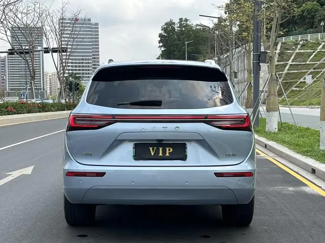 AITO Ask the world M7 Plus five-seater rear drive version