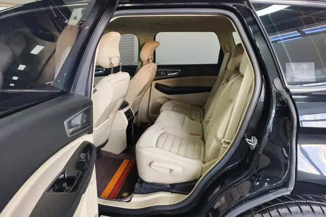 Ford Sharp World EcoBoost 245 two-wheel drive elite 5-seater country VI