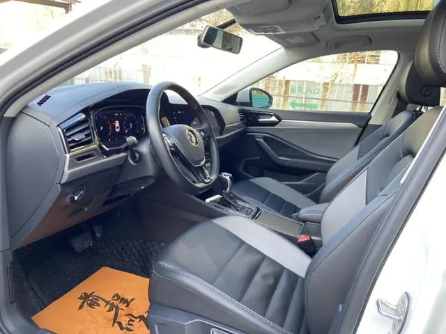 Volkswagen Sagitar 280TSI DSG Flying Edition