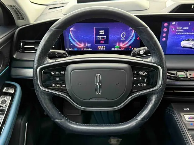 Lincoln Lincoln Z 2.0T two-wheel drive Zunyao hybrid version