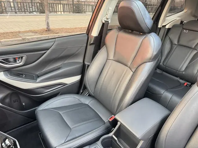 Subaru FORESTER Forester 2.0i AWD Deluxe Edition EyeSight