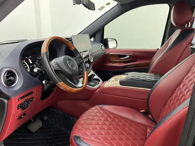 Mercedes-Benz Vito 2.0T Business Edition 7-seater Country VI