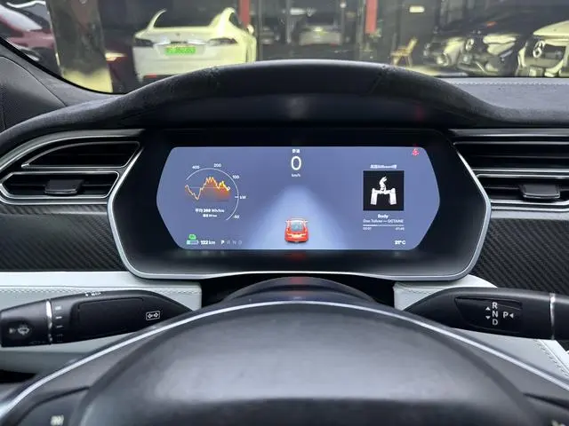 Tesla Model S P90D