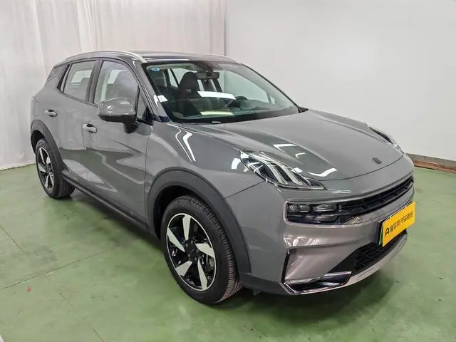 LYNK & CO Lynk & Co. 06 EM-P Plus
