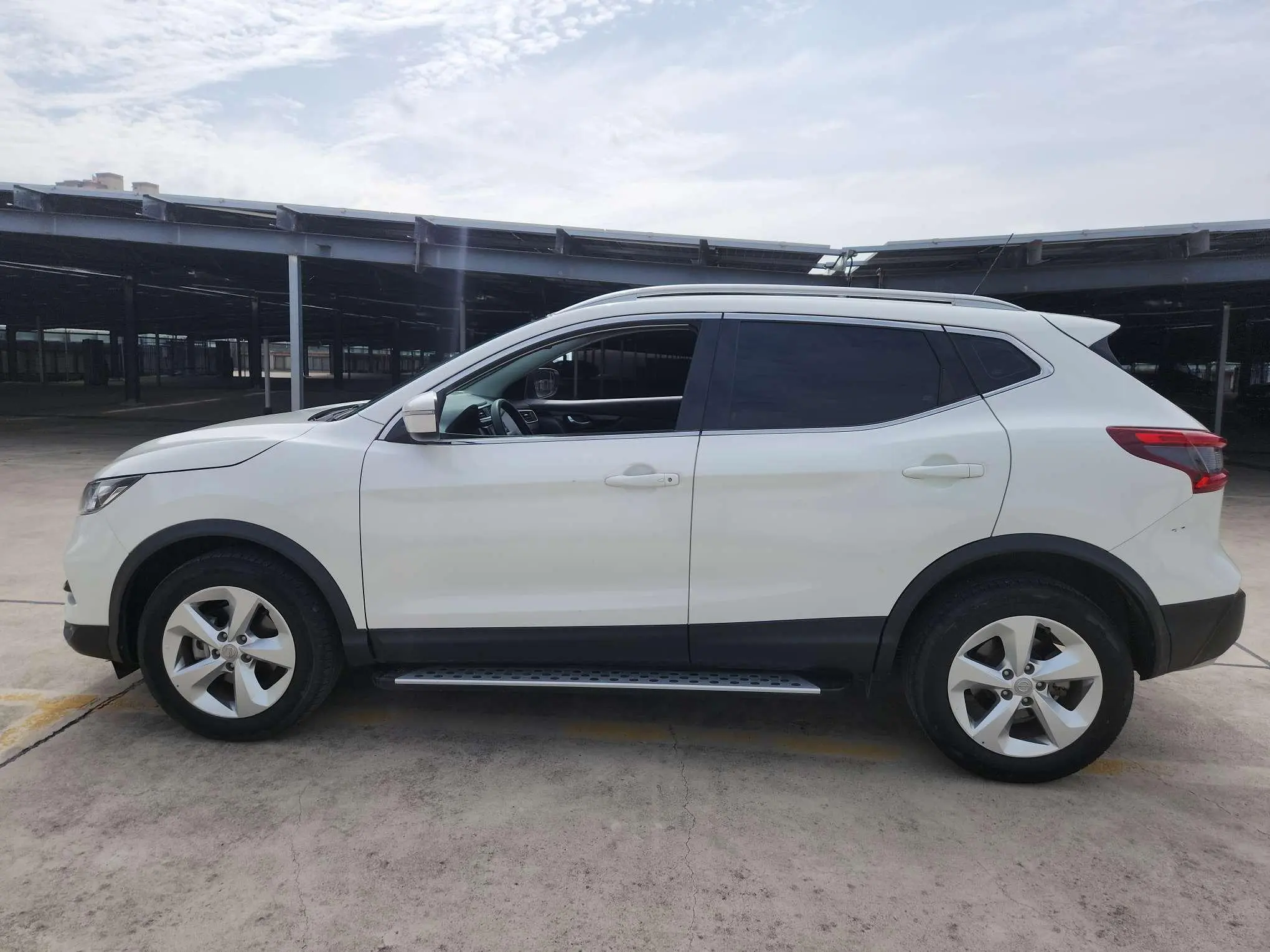 Nissan Qashqai 2.0 L XV Smart Edition