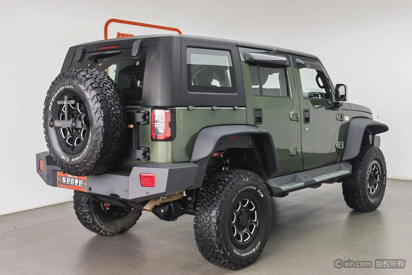 Beijing Beijing off-road BJ40 2.3T automatic four-wheel drive Rainforest crossing version