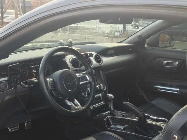 Ford Mustang 2.3T EcoBoost