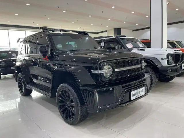 Tank Cyber Tank 300 2.0T Cyber Knight