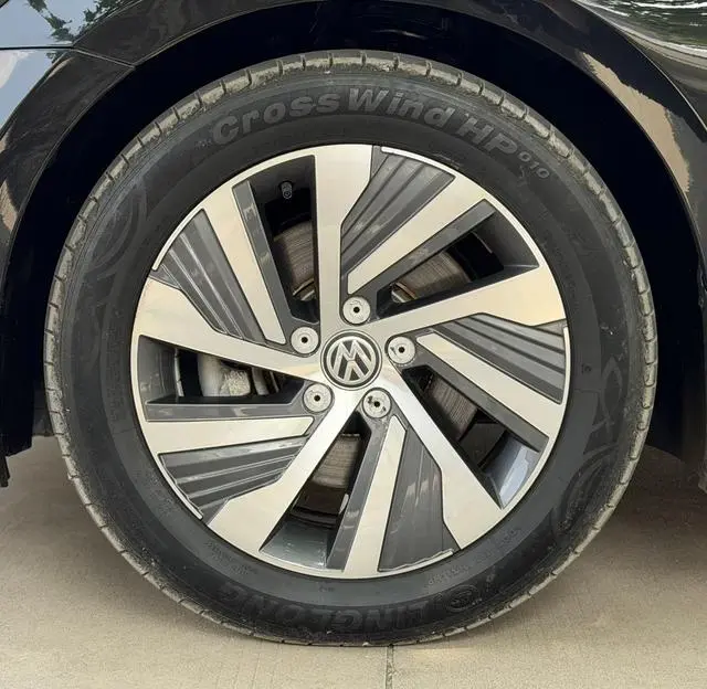 Volkswagen Magotan GTE Luxury