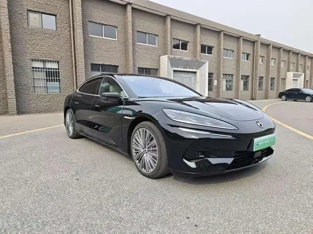 Denza Denza Z9 DM 1100 four-wheel drive Ultra version