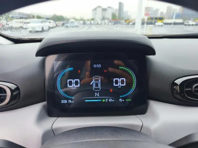 Leapmotor Zero run T03 310 Light Edition
