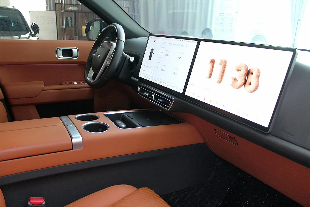 Li Auto Ideal L7 Pro version