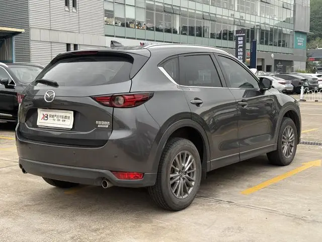 Mazda Mazda CX-5 Facelifted 2.0L automatic two-wheel drive Zhizun type