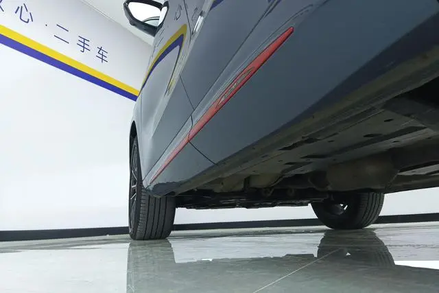 Changan Auchan Changan Auchan Z6 Blue Whale 1.5T DCT Smart Collar City Edition