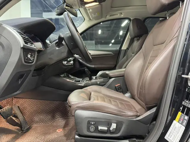 BMW BMW iX3 Facelift collar type