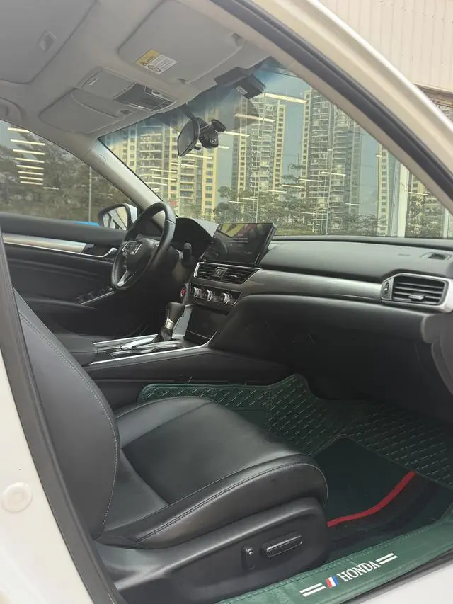 Honda Accord 260TURBO Deluxe Edition