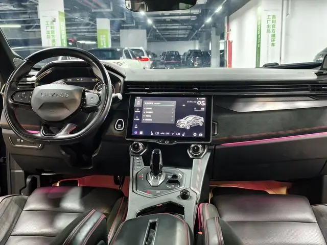 LYNK & CO Lynk 05 2.0TD four-wheel drive Halo