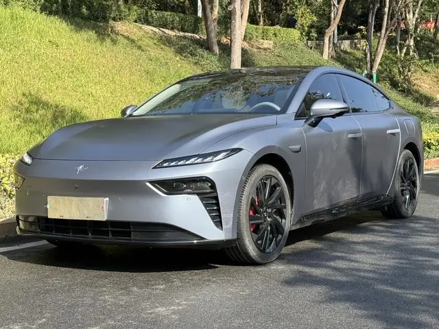 Dongfeng eπ eπ007 Pure electric 540 four-wheel drive Max version