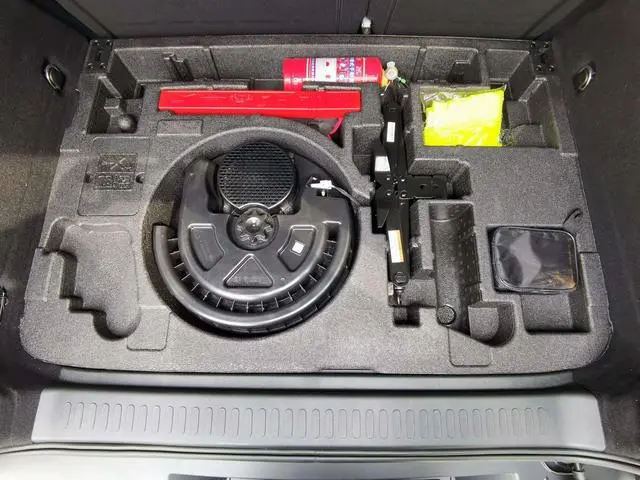 Tank Tank 300 City version 2.0T is very stylish